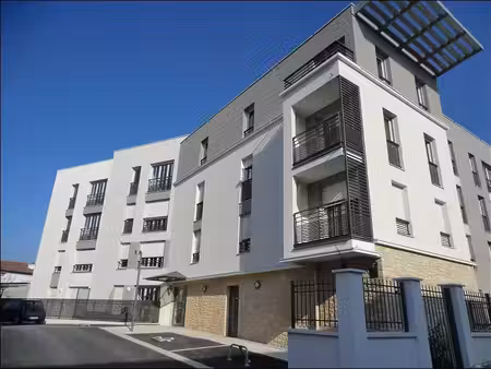 appartement 2 pièces à louer à athis-mons – balcon et parking sécurisé