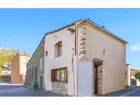 maison en pierre 2 pièces