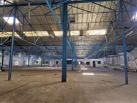 achat local commercial 6 695m² st pierre des corps 37700