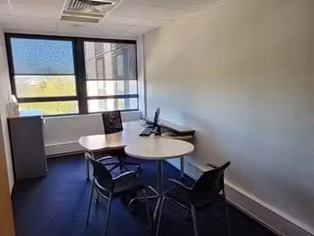 location local professionnel 467m² tours 37100