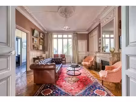 élégance bourgeoise au cœur de la rochelle