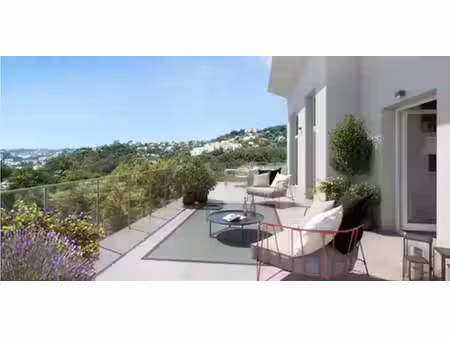 t5 de 98 m² roof top terrasse de 60 m² proche centre et commod
