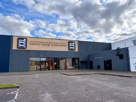 location commerce gonfreville l orcher 76700 630m²
