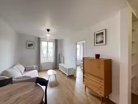 location appartement 3 pièces 53m2 reims 51100 - 760 € - surface privée