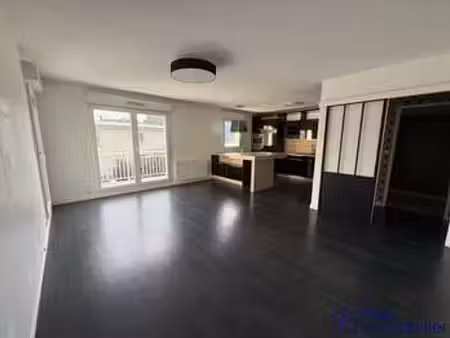 location appartement 3 pièces à caen le port - ste-thérèse (14000) : à louer 3 pièces / 78
