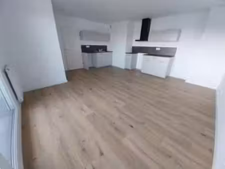 location appartement 3 pièces à saint-sébastien-sur-loire ouche quinet (44230) : à louer 3