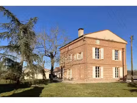 maison de maitre - dependances  parc et piscine