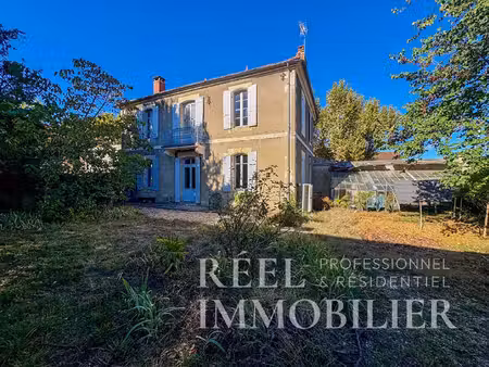 maison de maître avec jardin - charme et caractère en basse ville d'auch