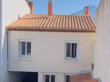 maison avec jardin et 2 gites indépendants à prades