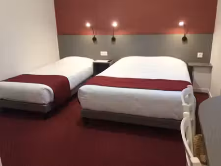 actif immobilier rare en station thermale dynamique  alliant charme  rentabilité et fort p
