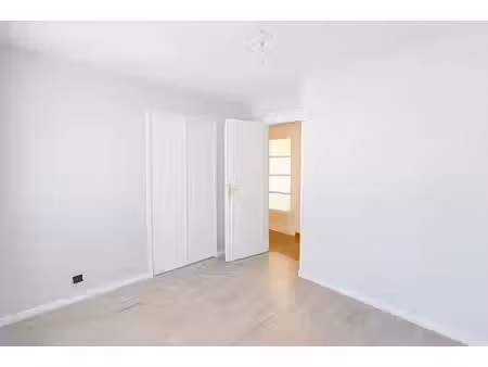 vente appartement 3 pièces 51 m² à venissieux (69200)  129 000 €