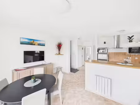 cambo-les bains - vente appartement t2 - proche centre ville. investissement locatif.