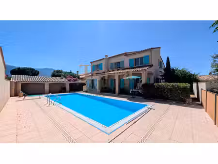 sorède - belle villa au calme avec grande piscine