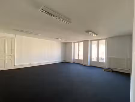 bureaux à louer nantes centre  à proximité de la gare et d