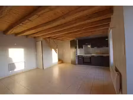 maison ancienne 4 pièces à vendre à saint laurent sur sèvre  proche commerces et écoles