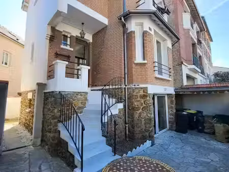 location meublée maison 5 pièces 107 m² à la varenne saint hilaire (94210)  2 500 €