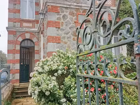 vente maison de ville 8 pièces