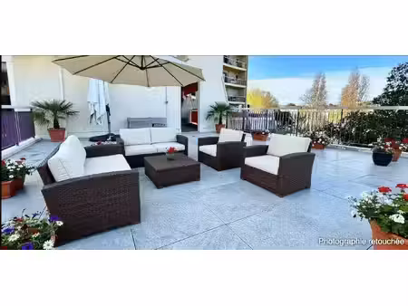 mandelieu + 70 m2 de terrasse + refait + garage