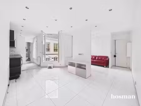 beau 1/2 pièces de 32 m² - très calme sur cour - rue du faubourg saint-martin