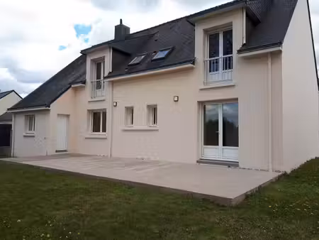 location maison 6 pièces  148.01m²  treillières