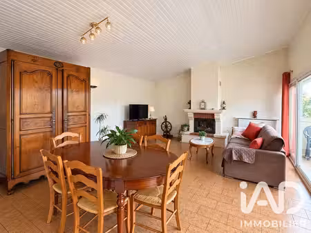 maison traditionnelle à carbon-blanc (33560)
