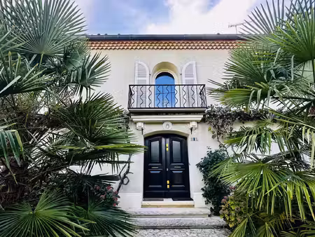 grande maison charentaise – 9 chambres et fort potentiel