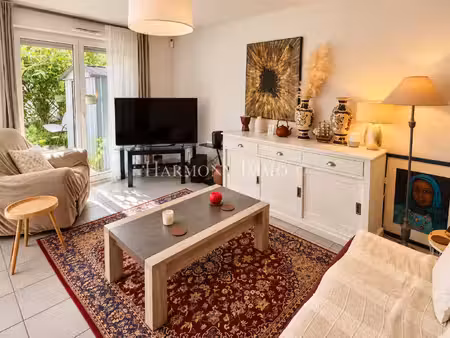 l'esprit maison  le confort d'un appartement... une adresse ra