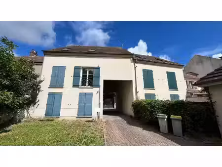 location appartement 4 pièces 79m² louvres 95380