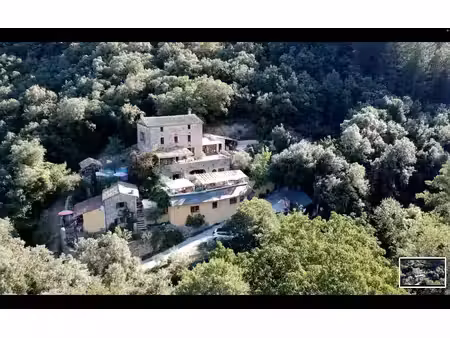 vivre et travailler dans les cévennes : maison + activité de gîtes rentable  clé en main