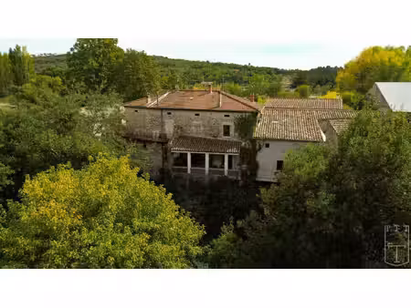 maison et dépendances