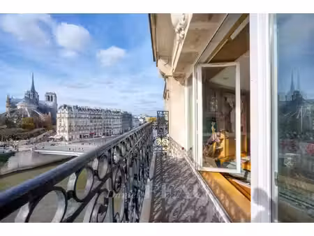 paris iv - quai d'orléans - vue seine & monuments