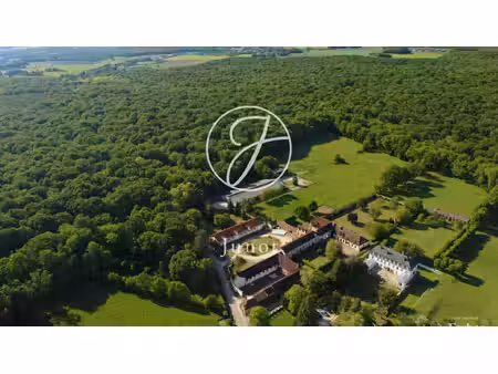 toucy – yonne | hameau historique – 3 maisons & granges événementielles parc 4ha