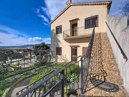 a vendre - haut de villa 5p 93m2 - garage et vue mer