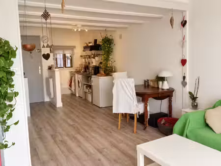 à louer : charmant t2 avec mezzanine à quissac