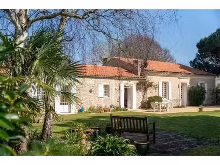 exclusivité saint georges d'oléron  longère en pierres apparente