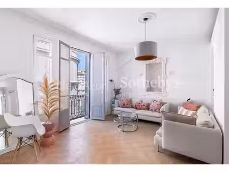 appartement de prestige au carré d'or de nice derrière le negres