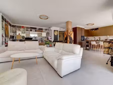 appartement-villa de 107 m2 avec plus de 300 m2 de jardin - villefranche-sur-mer |