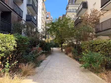 exclusivité guy hoquet ivry-sur-seine 3 pièces avec terrasse et jardin de 70 m²