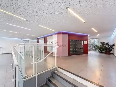 t3 lumineux avec double balcon et parking – l’haÿ-les-roses