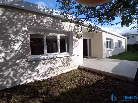 villa plain pied entierment renove sur 850 m² de terrain