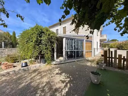 maison en pierre avec grand garage et piscine proche centre ville