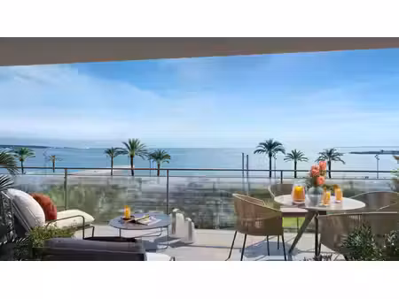 golfe-juan – grand 4p - vue mer - terrasse 75m2 - résidence en front de mer