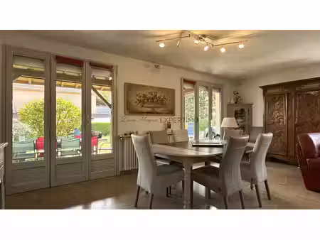 villa au calme – commodités à pied