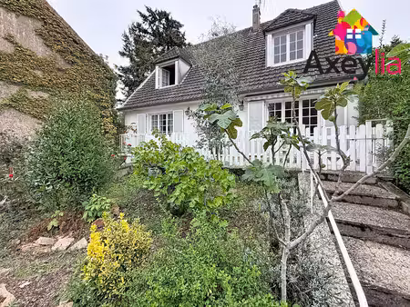 a vendre - montaiguë-en-forez - maison en partie rénovée