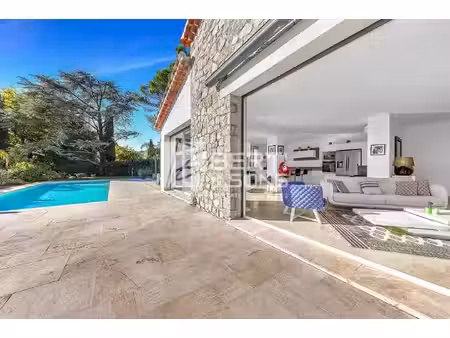 exclusivite - mandelieu produit rare ! villa 6 pieces en pierre rénovée - quartier...