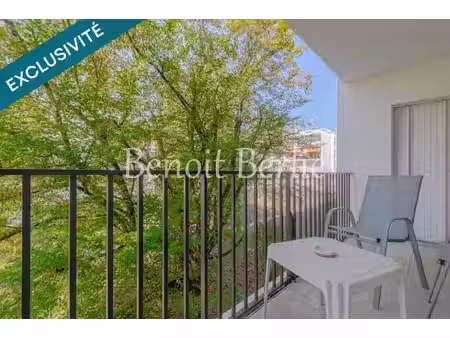 gradignan  t4 lumineux avec 2 balcons et parking