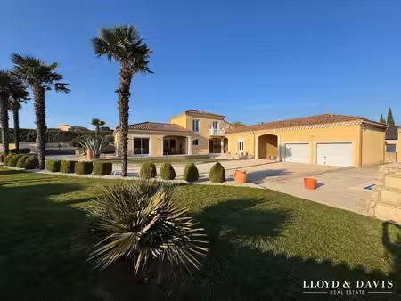 villa familiale avec piscine & prestations premium secteur beauv