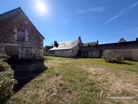 chalonnes-sous-le-lude – propriété de charme avec deux habitations  grange et parc arboré