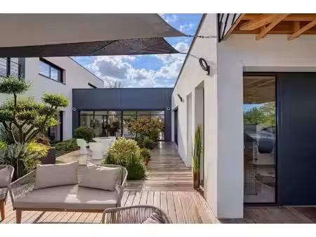 belle contemporaine en bord de loire