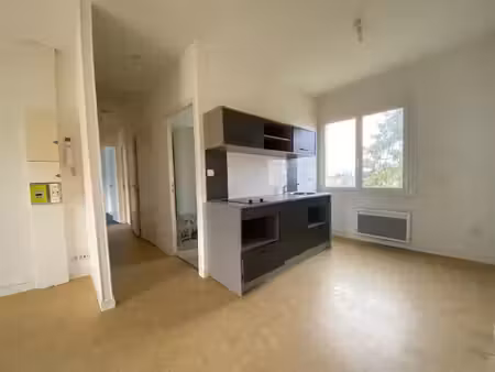 location appartement 4 pièces 68m² st martin de la place 49160